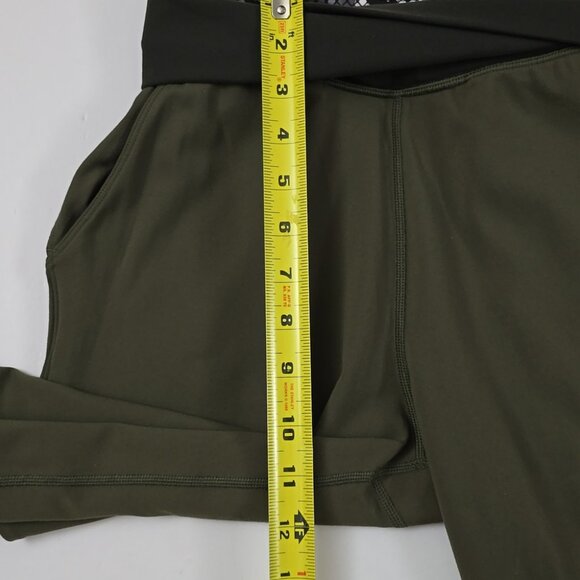 Lululemon Sunset Salutation Crop Pant Fatigue Green Black Relaxed Stretch Size 4 - Picture 15 of 16
